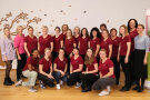 Gruppenfoto mit neuen T-Shirts